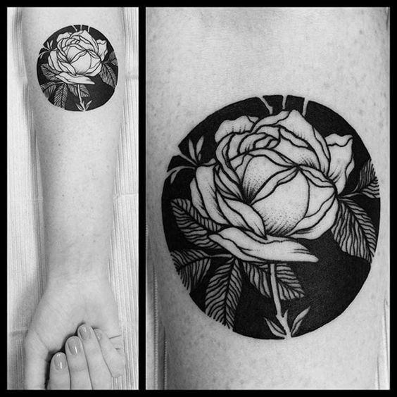 tatuajes de rosas bonitas